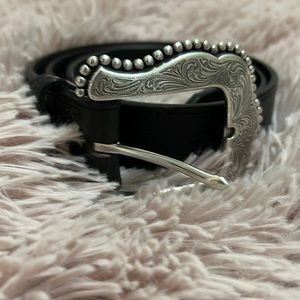 Women’s leather cowboy belt 34”